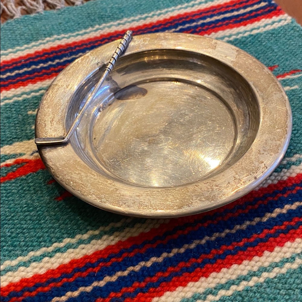 Elegant Sterling Bowl with Golf Club - Picture 2 of 5